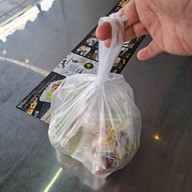 ไก่ในหิน ข้าวมันไก่