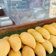 ข้าวเหนียวมะม่วงแม่วรรณ ท่าชัย