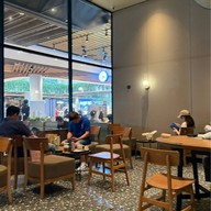 Starbucks CENTRAL WESTVILLE