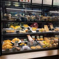 Starbucks CENTRAL WESTVILLE