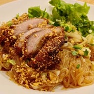 เมนูของร้าน เจ๊แดงสามย่าน ส้มตำ คอหมูย่าง เค วิลเลจ