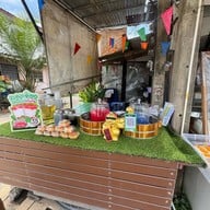 ข้าวเหนียวมะม่วงแม่วรรณ ท่าชัย