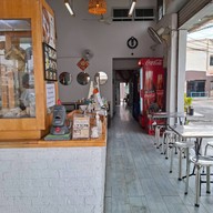 ไก่ในหิน ข้าวมันไก่