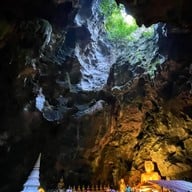 วัดถ้ำเขาหลวง