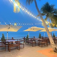 Seaside Aokhai Restaurant By Auokhai beach Resort