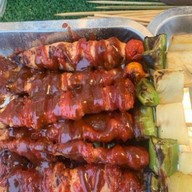 ปิ้งย่างเตาถ่านน้ำจิ้มรสเด็ดเผ็ดผัวหลง ลูกชิ้นปิ้ง บาบีคิว สาขาหน้าตลาตศูนย์การค้าหนองแขม