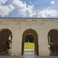 บรรยากาศ สุสานทหารสัมพันธมิตรดอนรัก