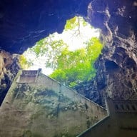 วัดถ้ำเขาหลวง