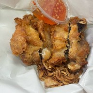 เมนูของร้าน ไลลาไก่ทอดหาดใหญ่ รพ.เซนหลุยส์