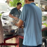 ก๋วยเตี๋ยวเนื้อ ต่อแถว