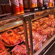 Mercato Gurney Plaza