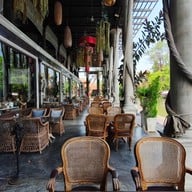 ชูชัยบุรีศรีอัมพวา