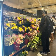 Mercato Gurney Plaza