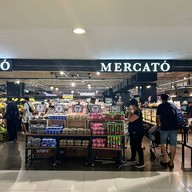 บรรยากาศ Mercato Gurney Plaza