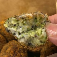 Broccoli Revolution เจริญกรุง 42/1