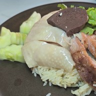 เจี๊ยะโกยปึ่ง ข้าวมันไก่