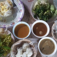 เมนูของร้าน ขนมจีนบ้านประไพ