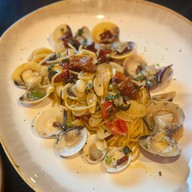 OUUR wine bar & restaurant