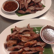 ลาบลับลับ ลาดพร้าว 101 -