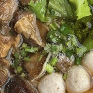 ก๋วยเตี๋ยวหมูตุ๋น ครัวบ้านสิริสาลี