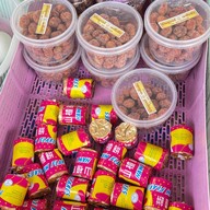 ร้านป้าแดง