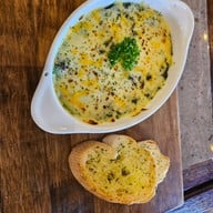 BEYOND CAFE  (บียอนด์ คาเฟ่ กาแฟ เค้ก) สาขาอาชีวะ