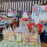 เมนูของร้าน #ตามสั่ง แซบปางตาย  (ตลาดช้อนทองบางพลีพัฒนา) #ตามสั่งตลาดช้อนทองบางพลีพัฒนา