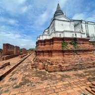 ปราสาทนครหลวง