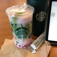Starbucks โรบินสัน ร้อยเอ็ด
