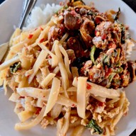 สุนทรข้าวแกงข้าวขาหมู ตลาดโพธิ์สุวรรณ