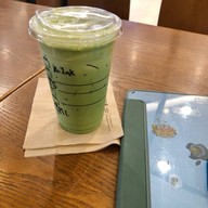 Starbucks โรบินสัน ร้อยเอ็ด