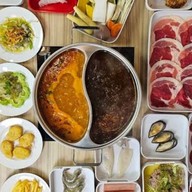 อี้หลงหม้อไฟ หมาล่าชาบู - Mala Shabu