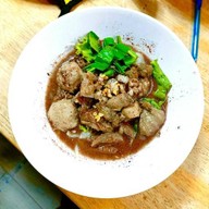 ยำแหนมโคราช สั่งตรง ส่งฟรี เพจผัดไทยโบราณ