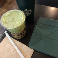 Starbucks Sermthai Complex