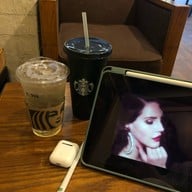 Starbucks โรบินสัน ร้อยเอ็ด