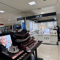 บรรยากาศ Daimaru Fukuoka Tenjin