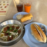 สามชัยกาแฟ หน้าศาลจังหวัดอุบลฯ