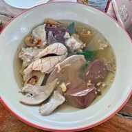 โอชิน ต้มเลือดหมู จิงจูฉ่าย