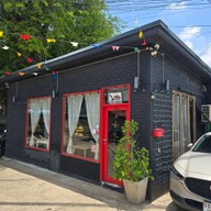 ร้านอาหารญี่ปุ่น IMP SUSHI