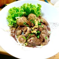 ยำแหนมโคราช สั่งตรง ส่งฟรี เพจผัดไทยโบราณ