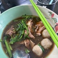 เมนูของร้าน โกดัง47เนื้อตุ๋น หมูตุ๋น ข้าวหมกไก่