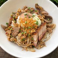 ข้าวต้มแห้งคุณนิด สาขาบางนา ข้าวต้มแห้งคุณนิด สาขาบางนา