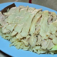 ข้าวมันไก่อาฮง หน้าสงวนหญิง