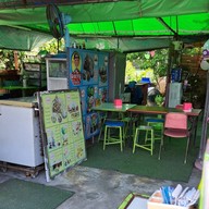 บรรยากาศ ลุงเริญปังเย็น ซอยมังกร ตรงข้ามปั้ม ปตท