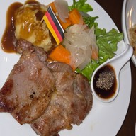 เมนูของร้าน ไส้กรอกเยอรมัน & สเต็ก เดอะฮ็อกฟาเธอร์ แยกไฟฉาย