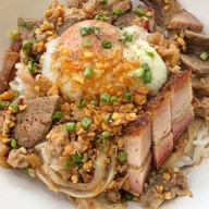 ข้าวต้มแห้งคุณนิด สาขาบางนา ข้าวต้มแห้งคุณนิด สาขาบางนา