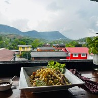 บ้านอากง คาเฟ่ -