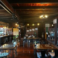 บ้านอากง คาเฟ่ -