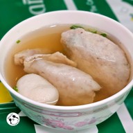 เมนูของร้าน ก๋วยเตี๋ยวท่าเรือ  ใต้ต้นหูกวาง ก๋วยเตี๋ยวท่าเรือ ใต้ต้นหูกวาง