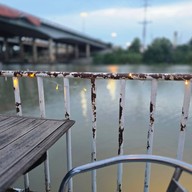 บรรยากาศ สวนอาหารเรือสำราญซุ้มป่าสัก